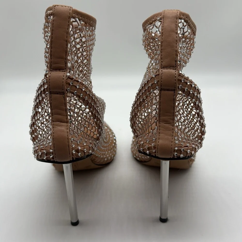 Vince Camuto vince camuto